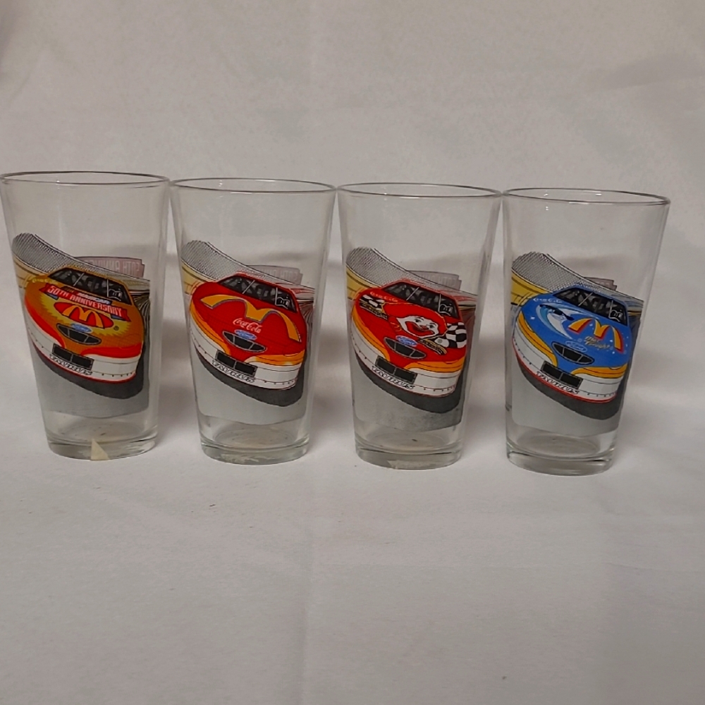 Nascar McDonald Red  Blue and Yellow Glasses 1998. (102)